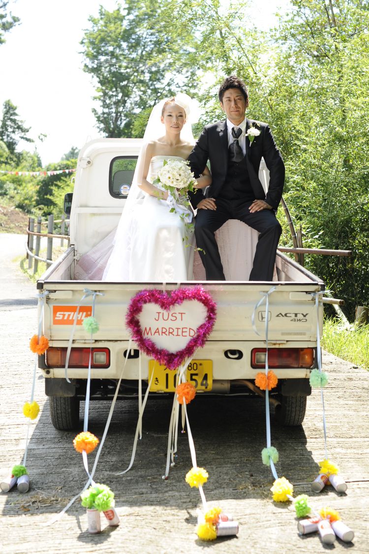 森のキャンプ場ウェディング