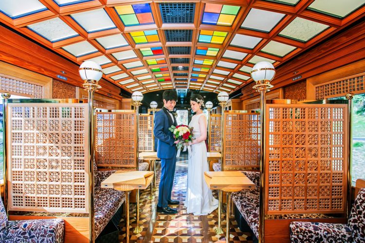 コトコト列車ウエディング