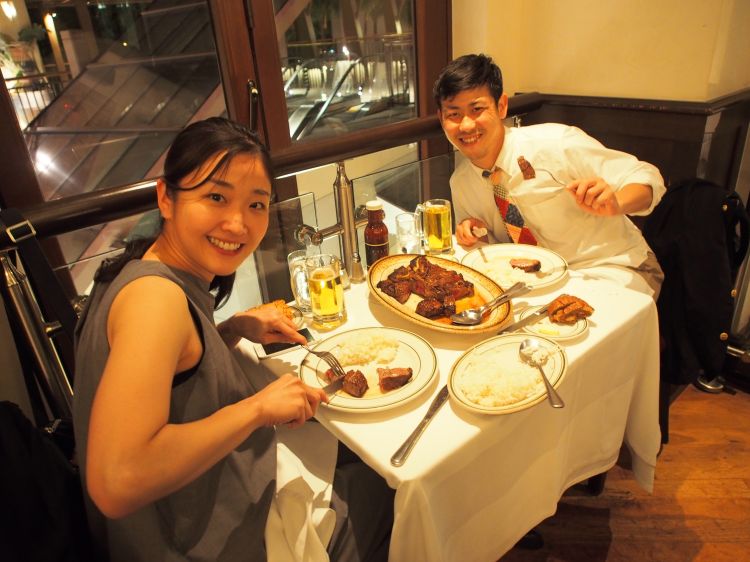 ハワイハネムーン　グルメ