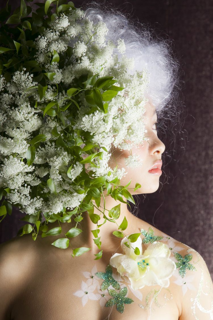 レースフラワーとグリーンのヘアード