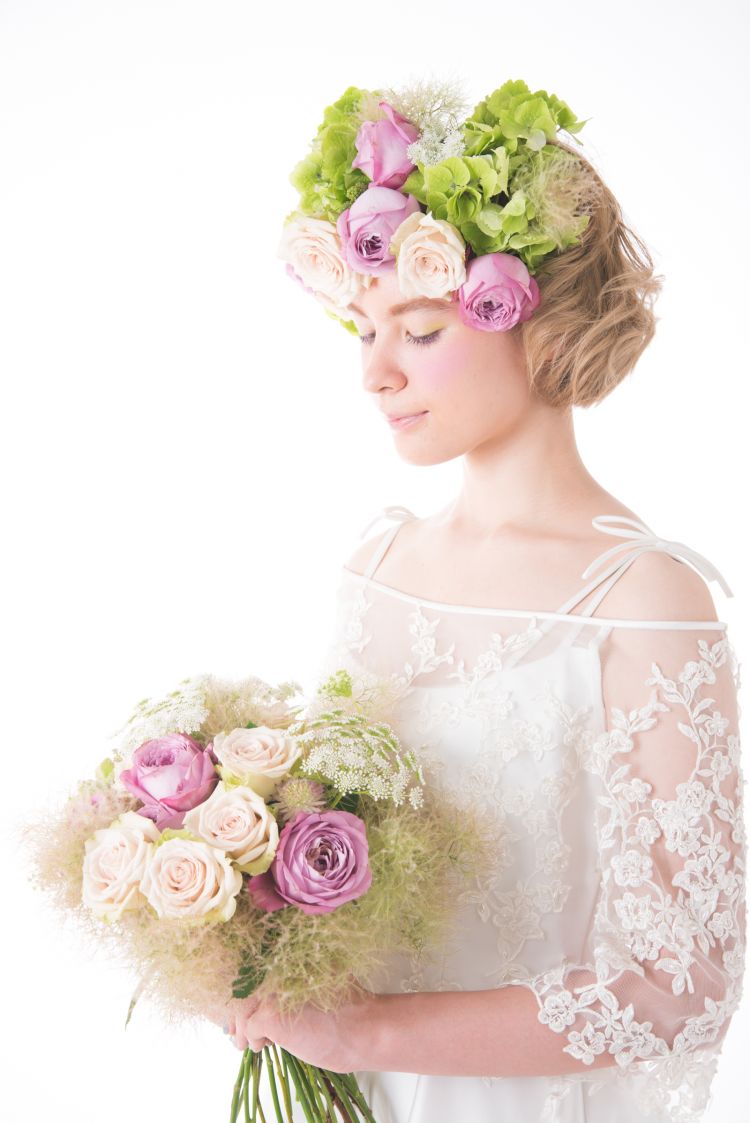 バラとスモークツリーのブーケ